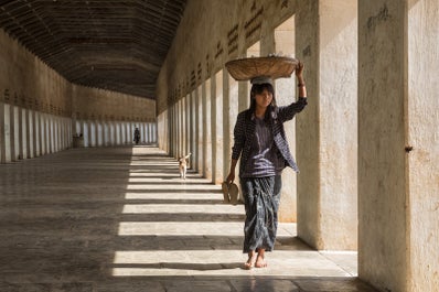 Golden Myanmar | 12 Day Travel Photography Workshop - day 12