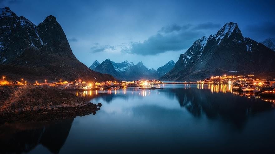 Reine in the evening