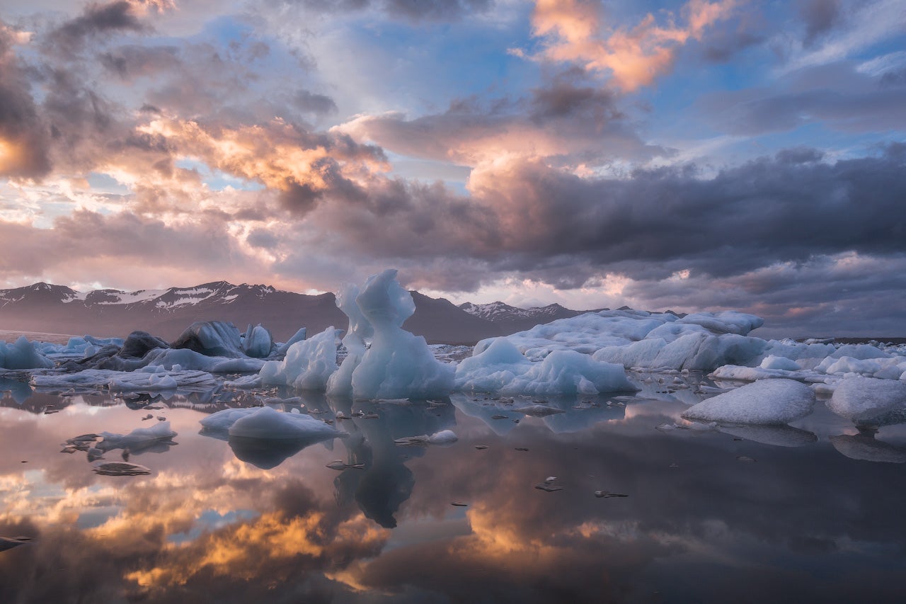 Capture the enormous icebergs at Jökulsárlón glacier lagoon on film with this private photo tour.
