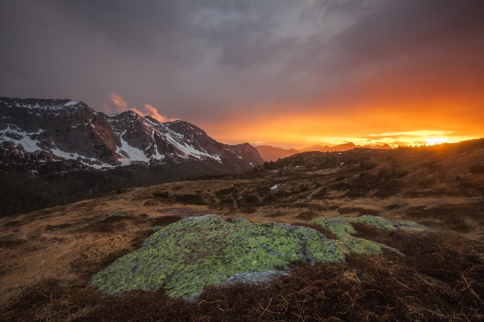 Females in Landscape and Nature Photography