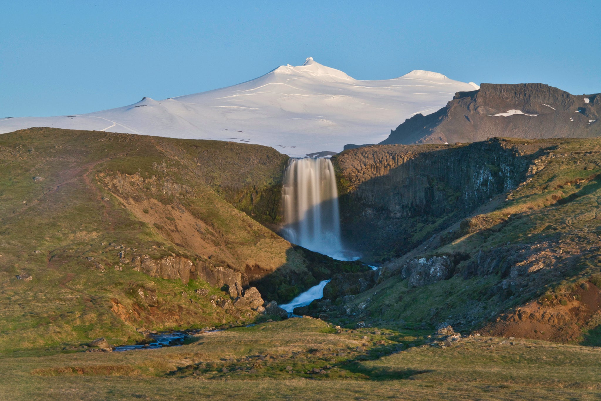 Sv&ouml;&eth;ufoss is one of the less known waterfalls located at Sn&aelig;fellsnes Peninsula