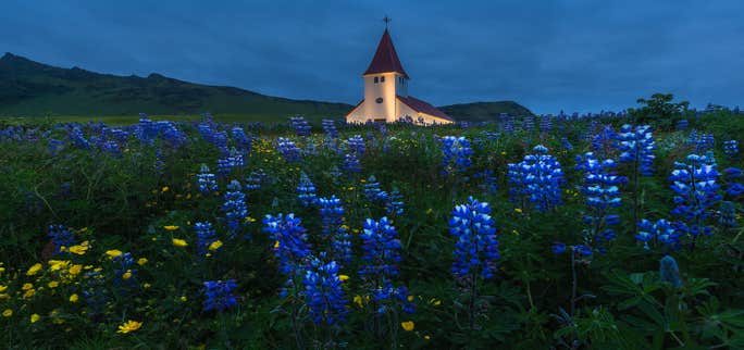5 Key Reasons to Use a Wide Angle Lens in Iceland