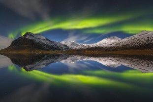 5 Day Winter Photo Workshop in Iceland | Aurora and Ice Caves