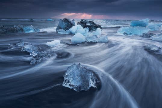 5 Day Winter Photo Workshop in Iceland | Aurora and Ice Caves