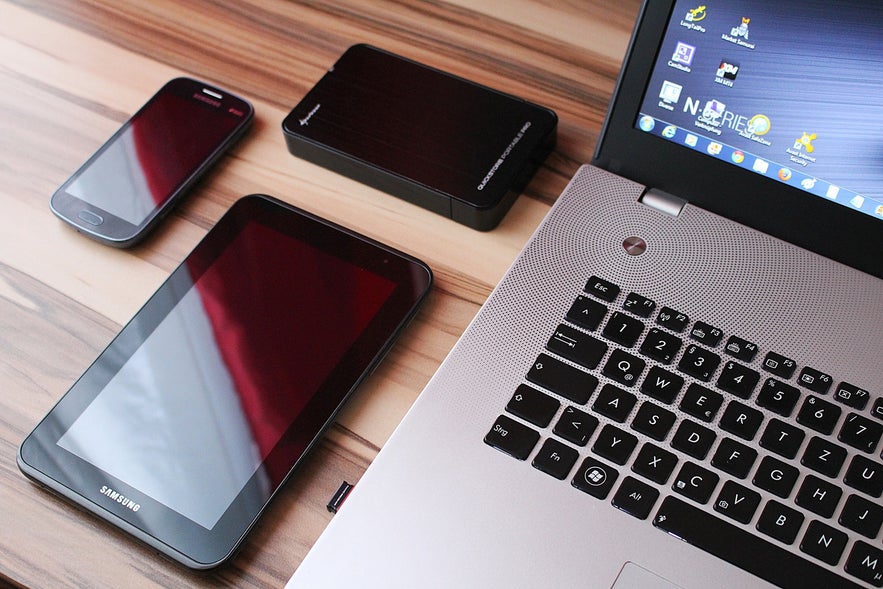 Laptop Phone Tablet Laptop Phone Tablet
