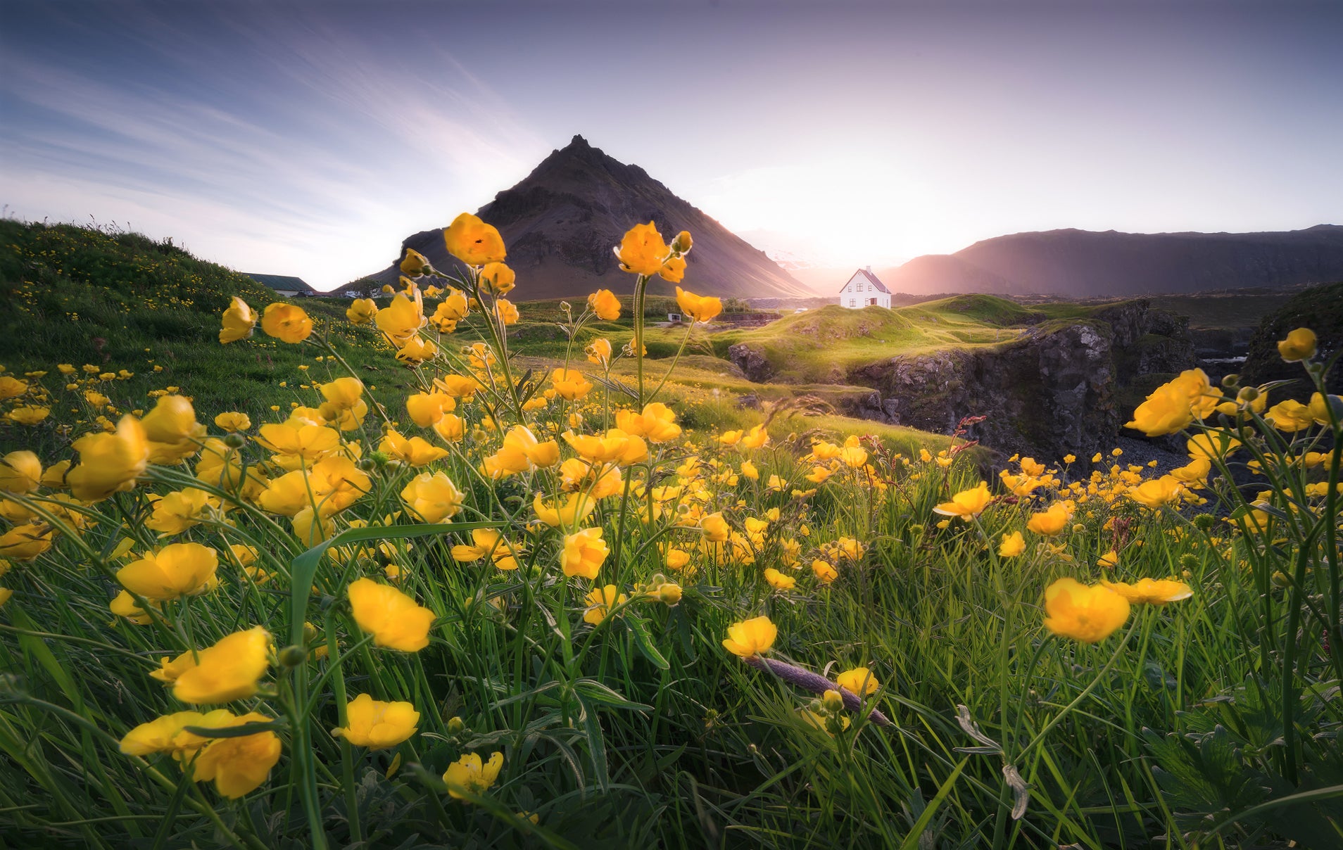 Why Iceland is the Perfect Place for Midnight Sun Photography