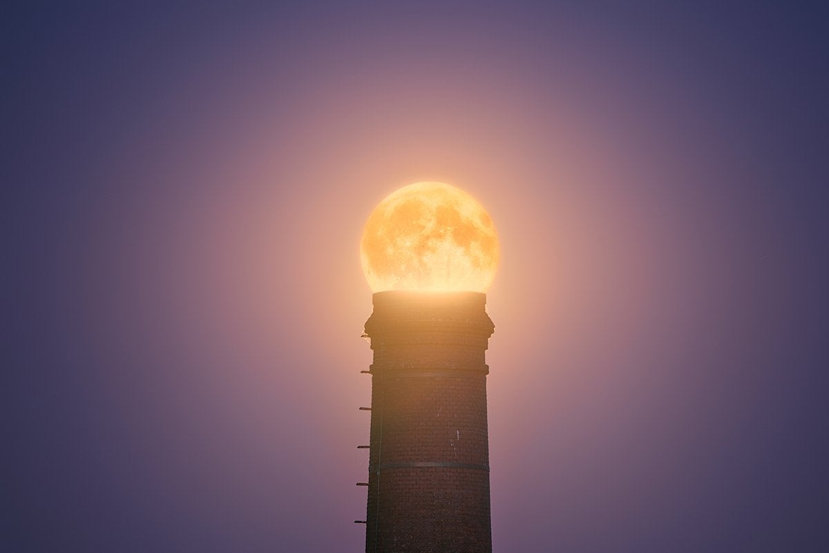 Ultimate Guide to Photographing the Moon