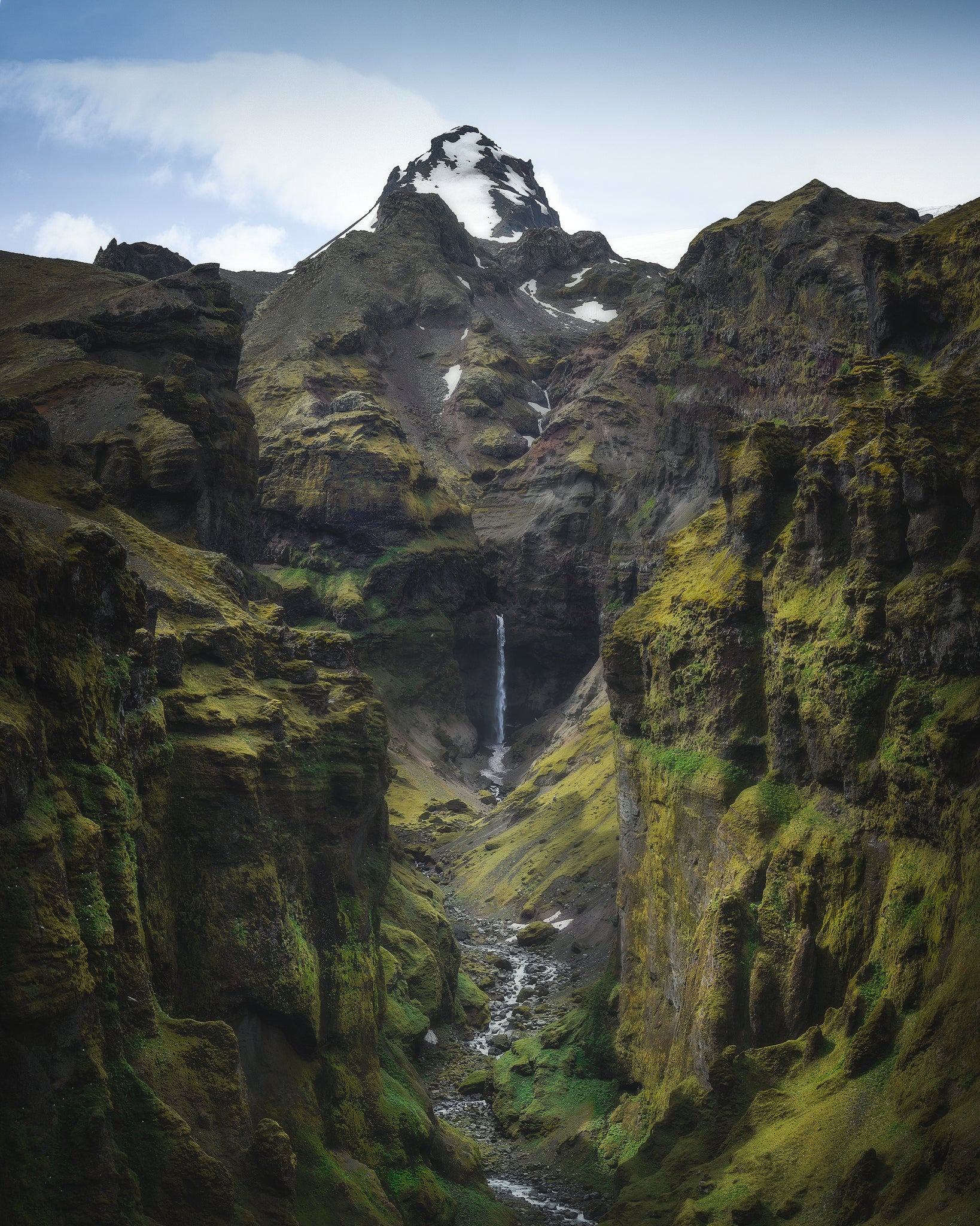 When to Shoot Vertical Landscape Photos