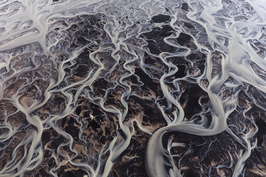 17 Aerial Photographs of Iceland's Glacial Rivers You Won't Believe Are Real 17 Aerial Photographs of Iceland's Glacial Rivers You Won't Believe Are Real