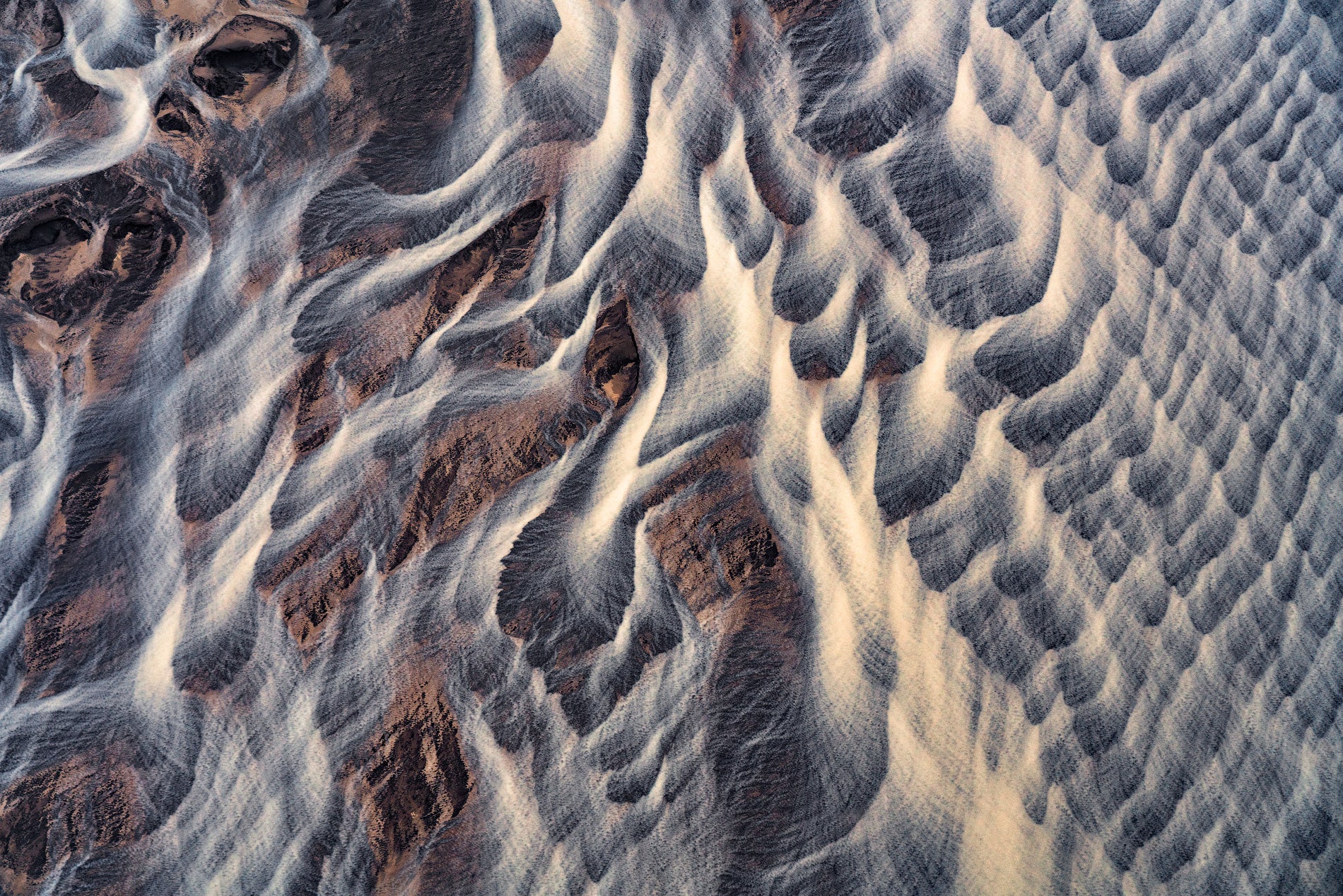17 Aerial Photographs of Iceland's Glacial Rivers You Won't Believe Are Real 17 Aerial Photographs of Iceland's Glacial Rivers You Won't Believe Are Real