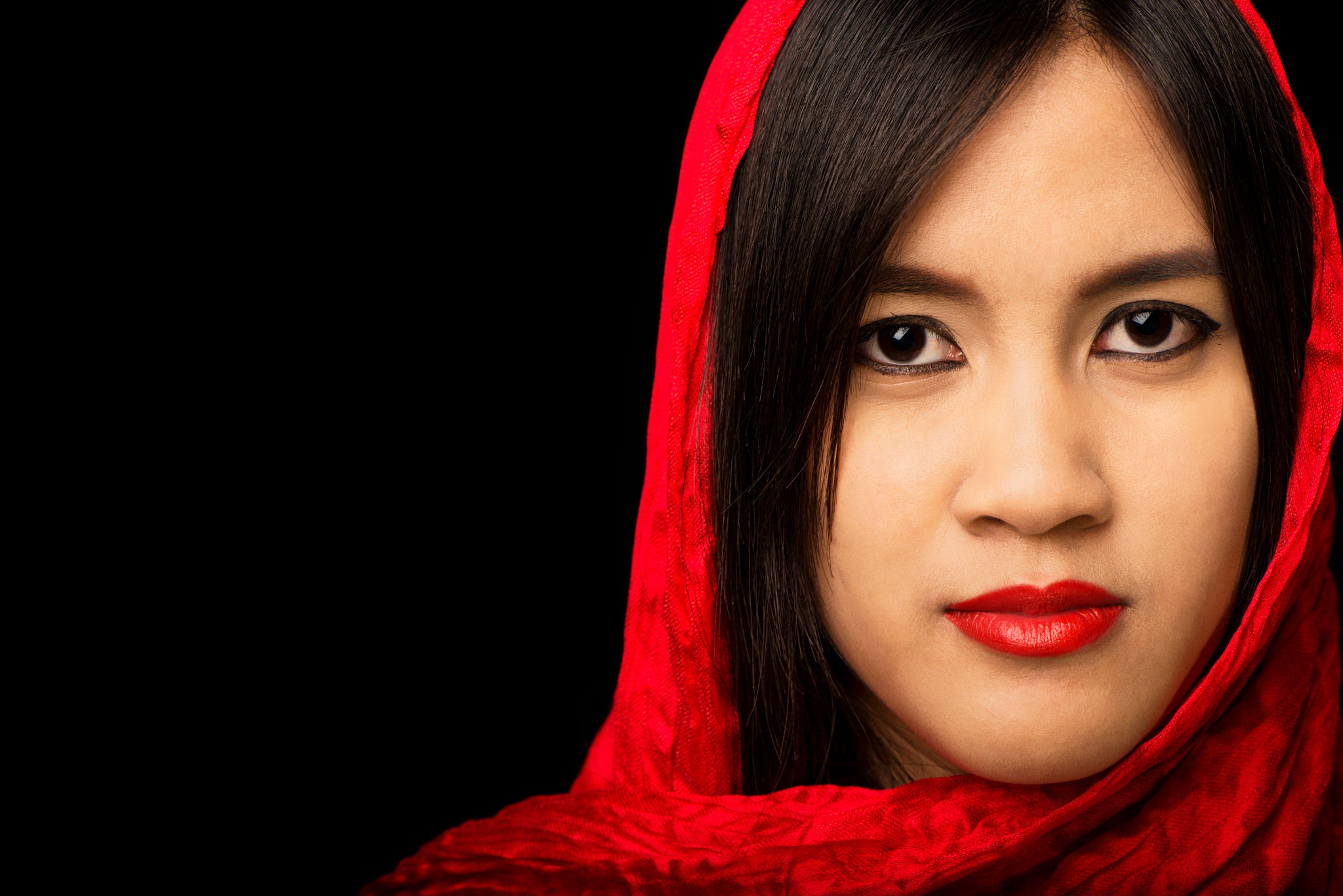 How to Create Portraits with a Black Background