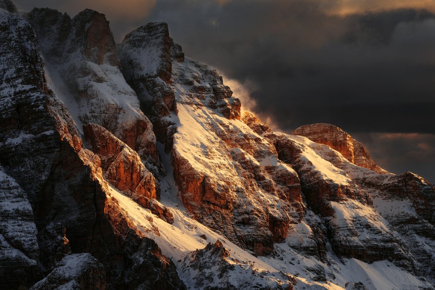 How to Choose Which Version of Lightroom to Buy How to Choose Which Version of Lightroom to Buy