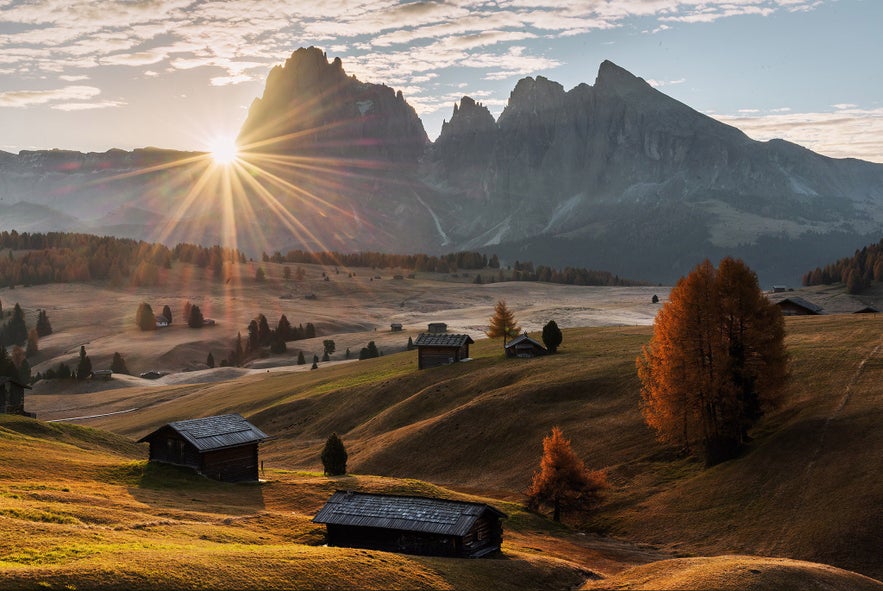 Understanding Lens Flare in Landscape Photography Understanding Lens Flare in Landscape Photography