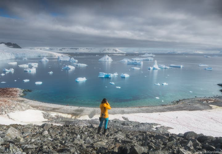 A photographer makes the most of their camera in Antarctica.