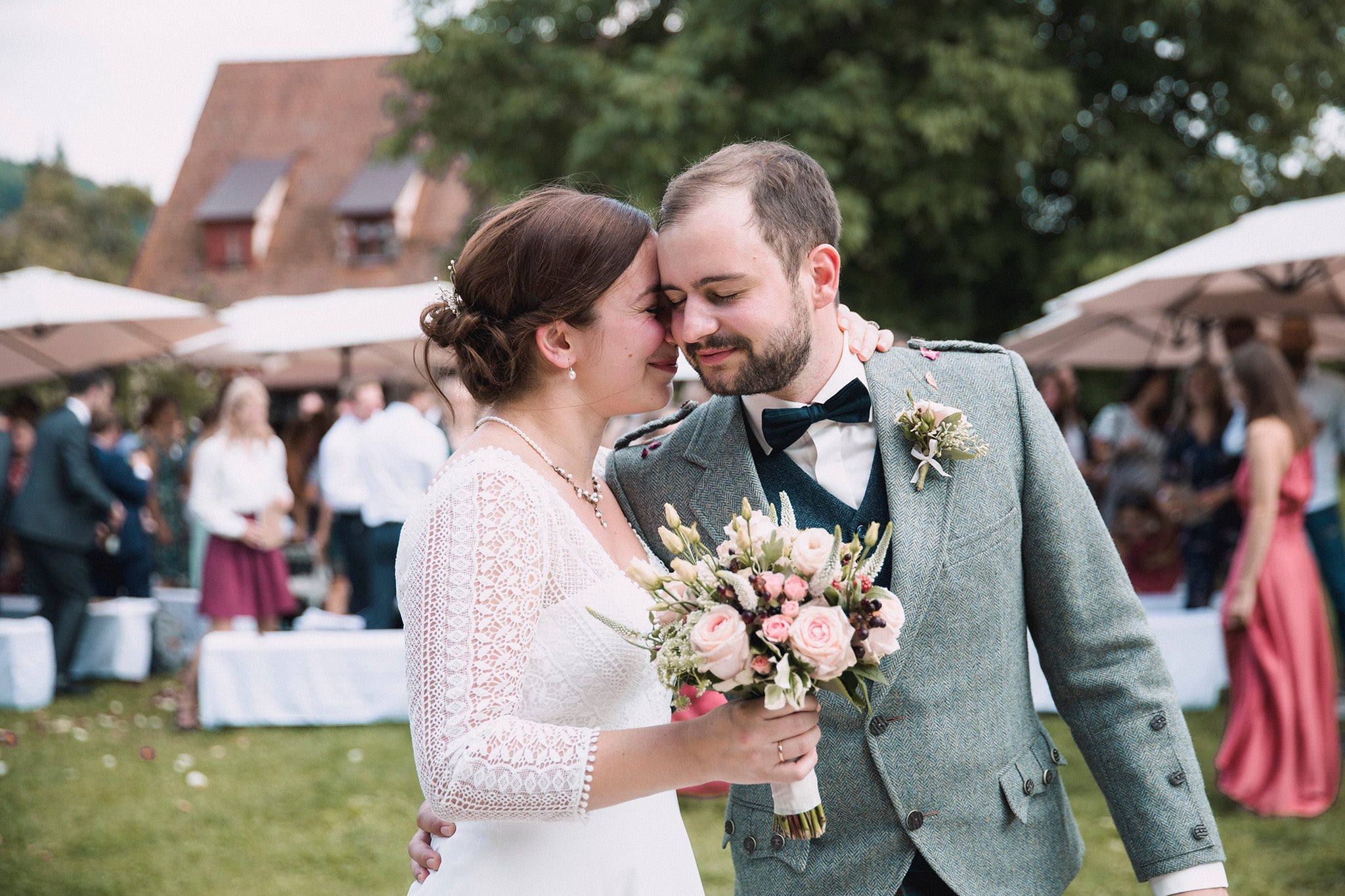 Ultimate Guide to Wedding Photography