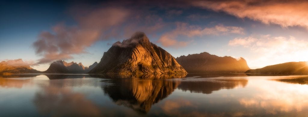 8-Day Autumn Photo Workshop in Norway's Lofoten Islands Iceland