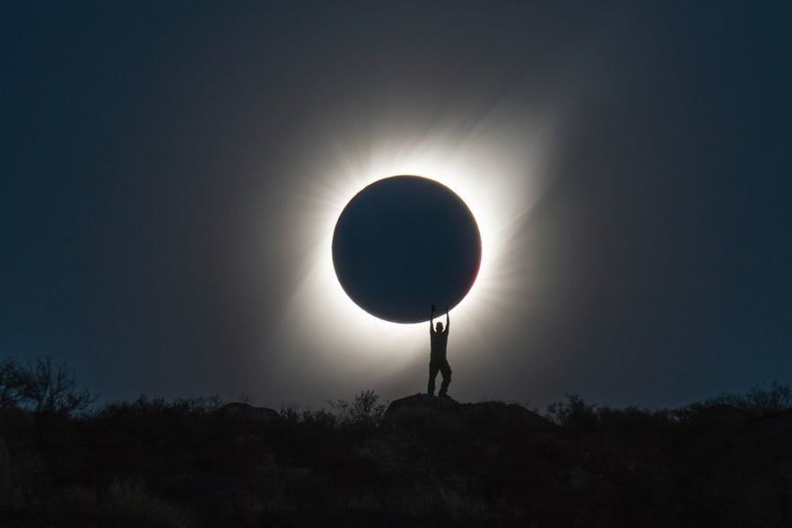 How to Photograph the Solar Eclipse How to Photograph the Solar Eclipse