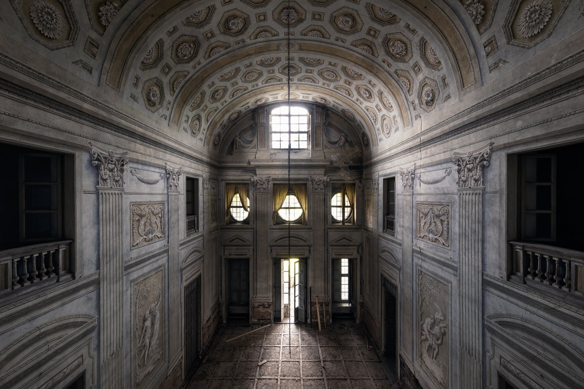 Ultimate Guide to Urban Exploration Photography