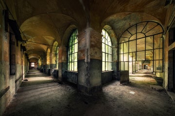 Ultimate Guide to Urban Exploration Photography