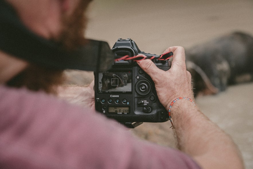 The Beginner's Guide to Videography The Beginner's Guide to Videography