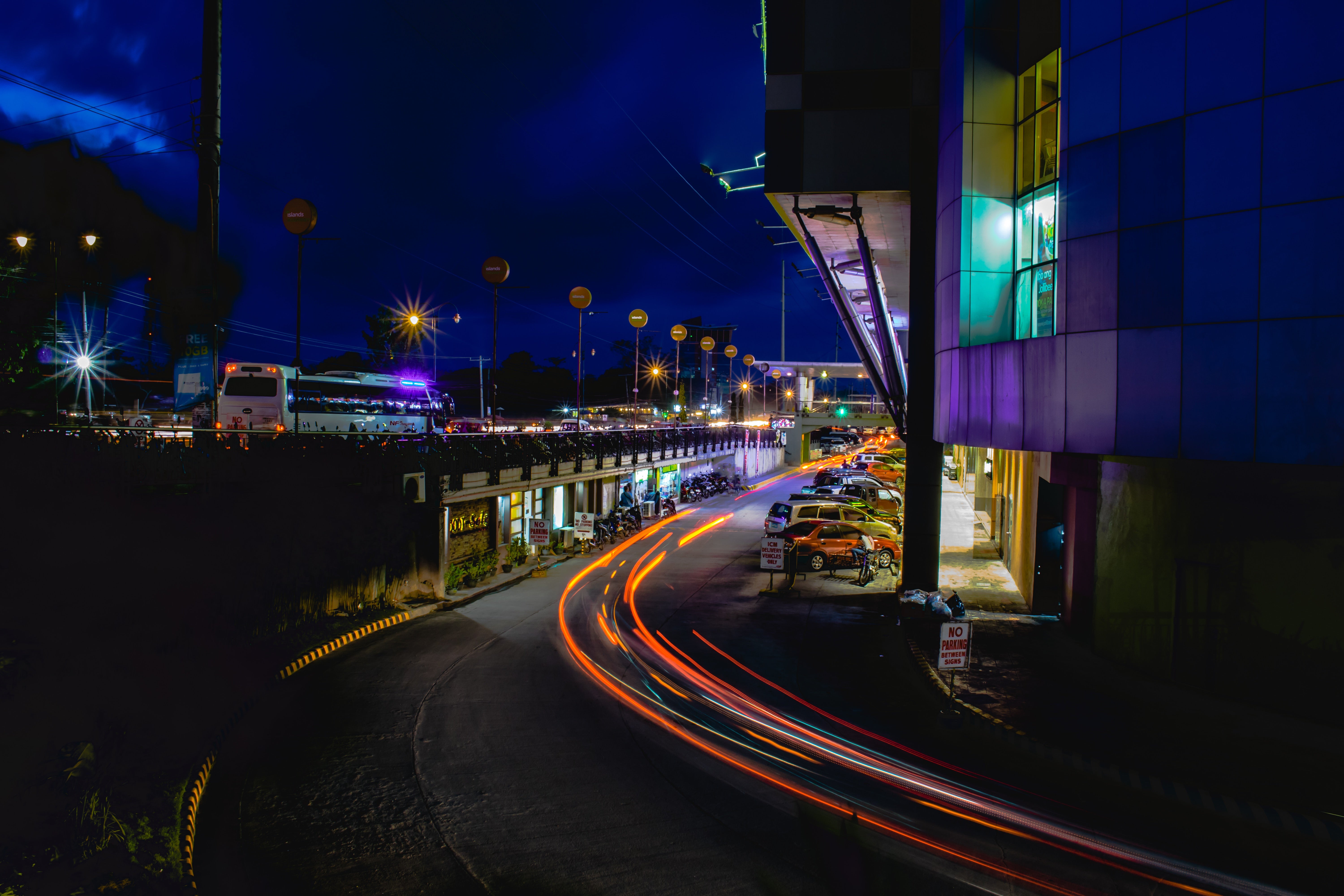 NightPhotography-Stock-chitto-cancio-BsXAdlLzg9w-unsplash.jpg
