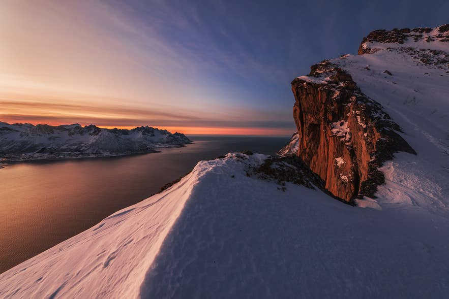 Canon vs Nikon - DSLR Comparison | Iceland Photo Tours