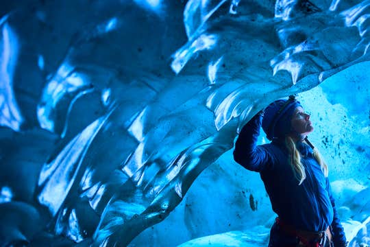 Fantastic 3-Day Ice Cave, South Coast, and Golden Circle Tour From Reykjavik
