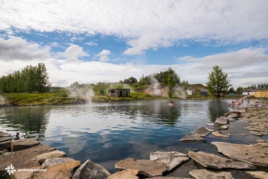 Relaxing 10-Hour Golden Circle Tour with Secret Lagoon from Reykjavik