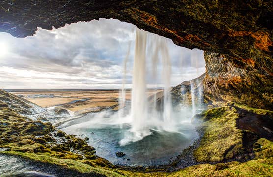 Small Group 10-Hour Sightseeing Tour of the South Coast with Transfer from Reykjavik