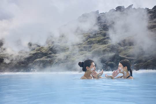 Invigorating 4-Hour Blue Lagoon Premium Package with Reykjavik Transfers