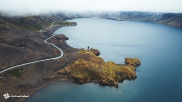 Hike to Reykjadalur Geothermal Valley & Kleifarvatn Tour