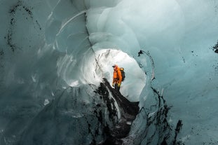 SOUTH COAST AND GLACIER TOUR