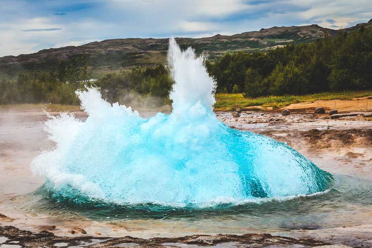 Grand Golden Circle & Whale Watching Tour