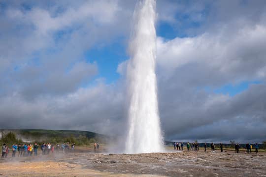 Small-Group 10-Hour Golden Circle Super Jeep and Langjokull Snowmobiling Tour from Reykjavik