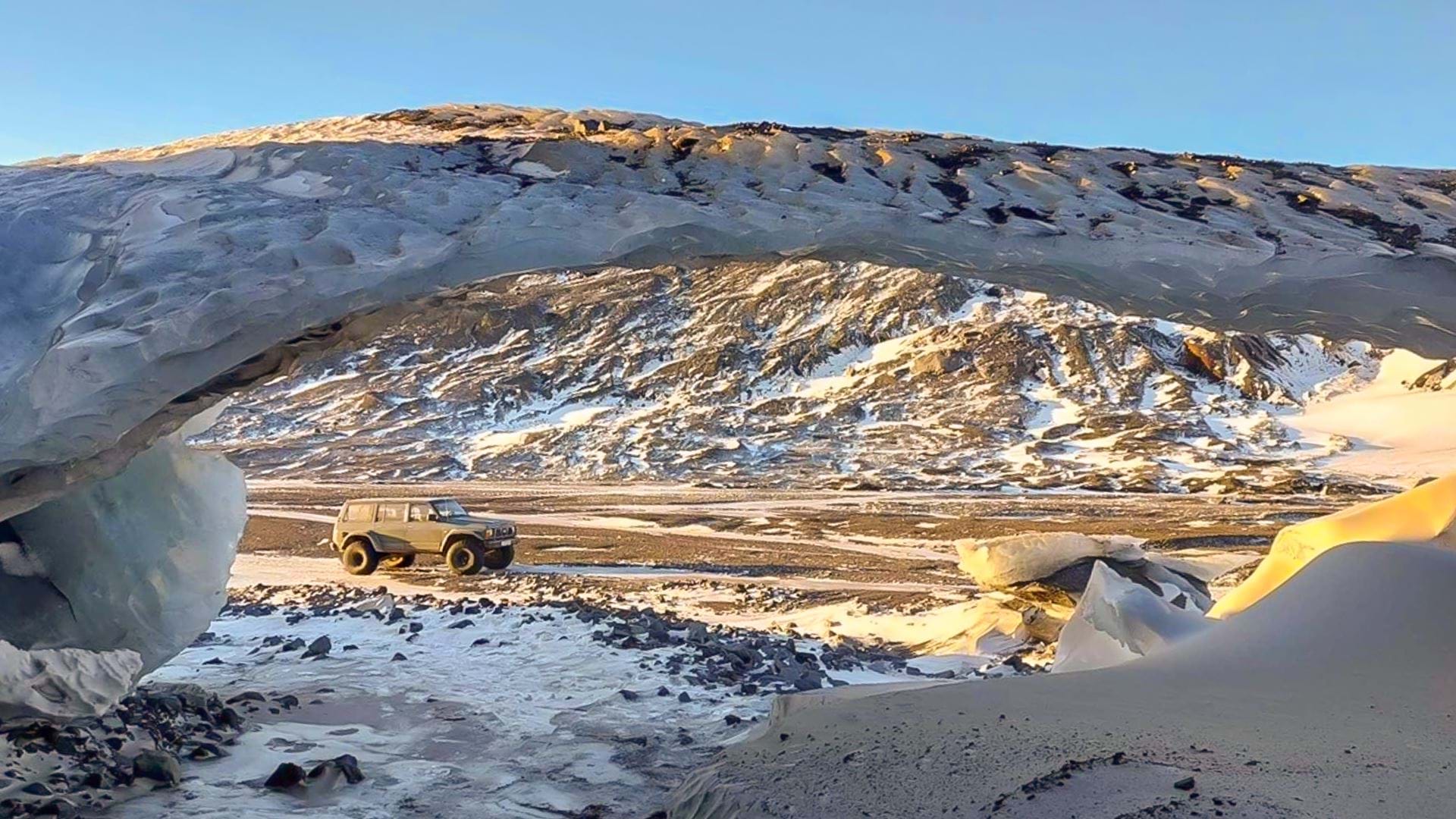 Small-Group 10-Hour South Coast Sightseeing and Ice Cave Super Jeep Tour from Reykjavik