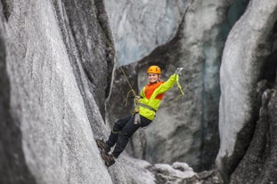 Skaftafell Glacier Hike and Ice Climbing