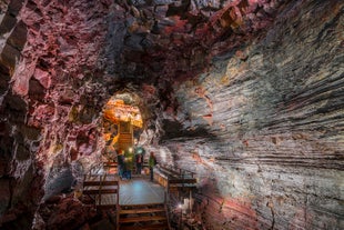 The Lava Tunnel with transfer from Reykjavik