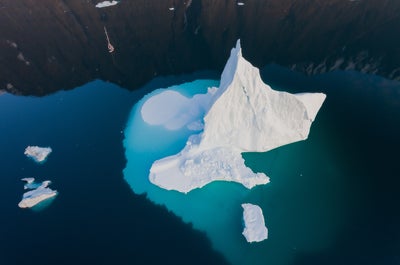 West Greenland Photo Workshop: Capturing Disko Bay’s Wonders Aboard Schooner Elsi - day 2
