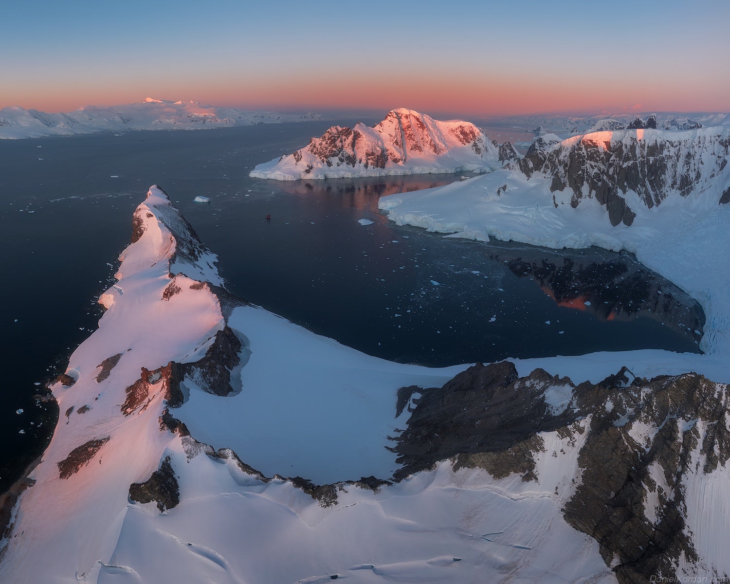 Red Sails in Antarctica Photography Expedition with Raymond Hoffmann - Fly/Fly tour - day 1
