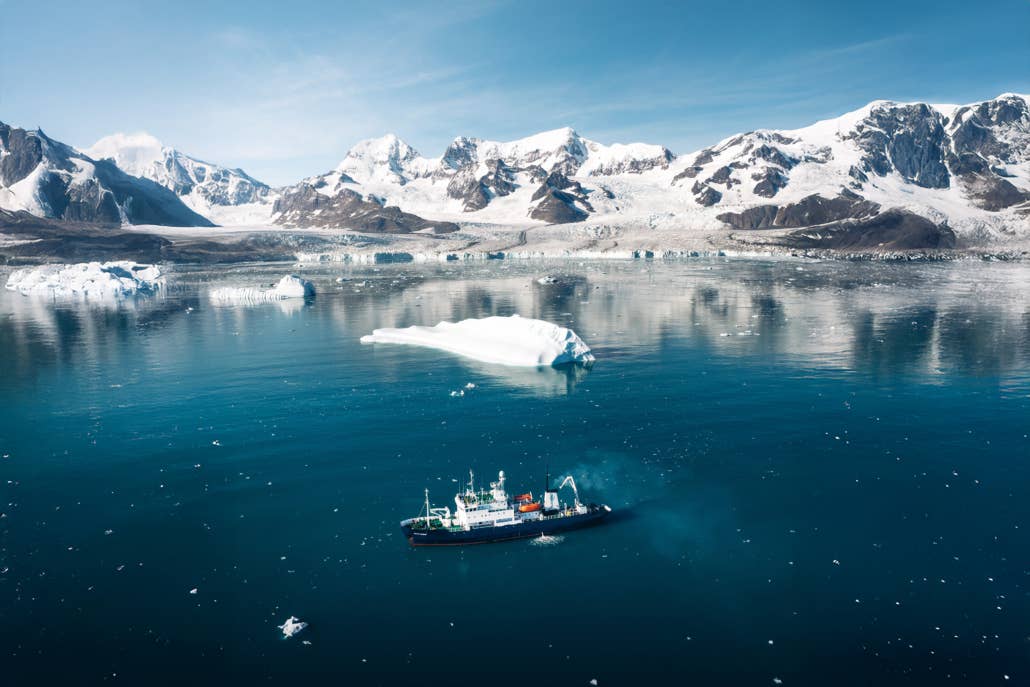 South Georgia Wildlife and Landscape Photography Expedition with Master Photographers - day 1